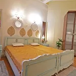Chateau Leconte 公寓