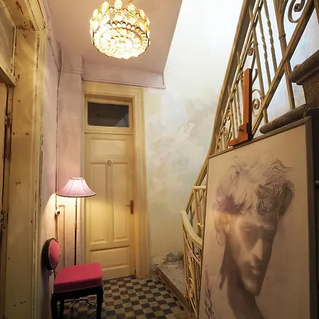 Chateau Leconte Apartment *